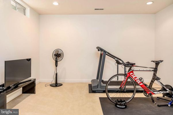 Fitness Equipment, Interior, Recessed Lighting