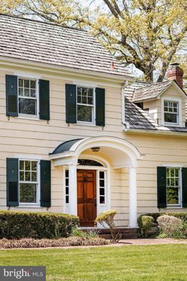 Exterior, Facade, French Provincial