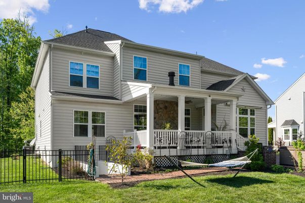 Exterior, Facade, Farmhouse
