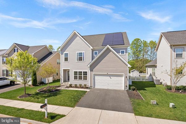 Attached, Exterior, Facade, Solar Panels, Farmhouse