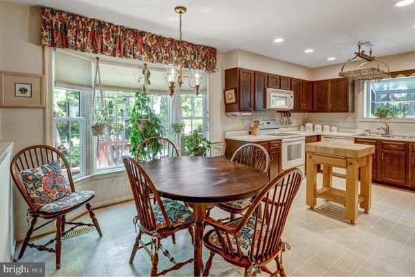 Dining room, Interior, Kitchen, Pendant Lights, Recessed Lighting