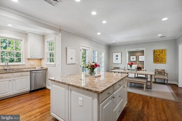 Dining room, Interior, Kitchen, Recessed Lighting, Wood Texture Flooring