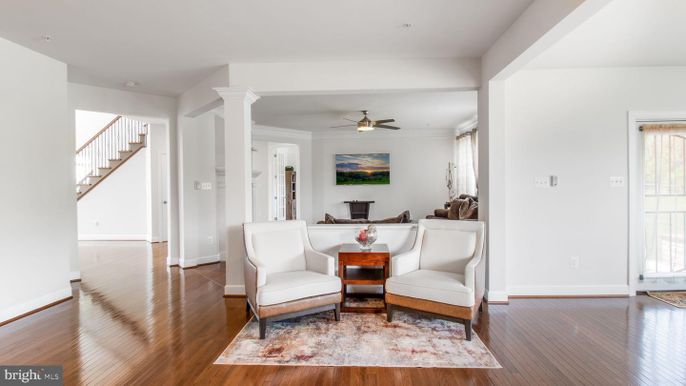 Dining room, Interior, Wood Texture Flooring