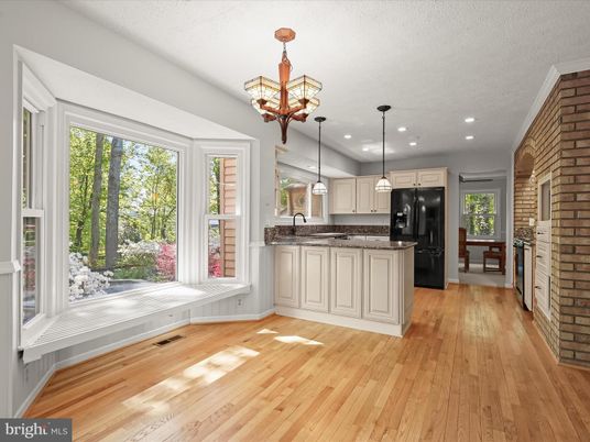 Chandelier, Interior, Kitchen, Pendant Lights, Recessed Lighting, Stone Walls, Wood Texture Flooring