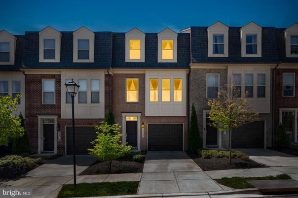 Attached, Exterior, Facade, Brick Facade, Rowhouse
