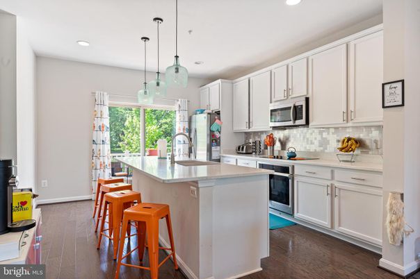 Interior, Kitchen, Pendant Lights, Recessed Lighting, Wood Texture Flooring