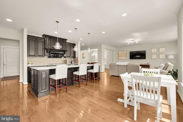 Dining room, Interior, Kitchen, Living room, Pendant Lights, Recessed Lighting, Wood Texture Flooring