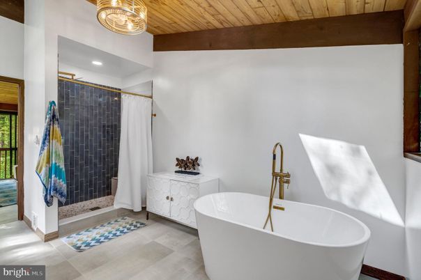 Bathroom, Free Standing Baths, Interior, Wooden Beams, Wooden Ceilings