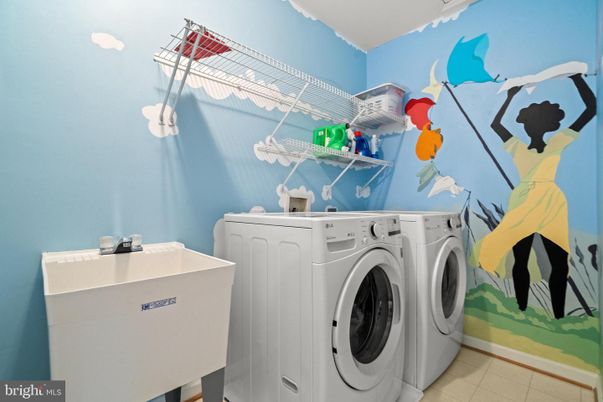 Interior, Washer