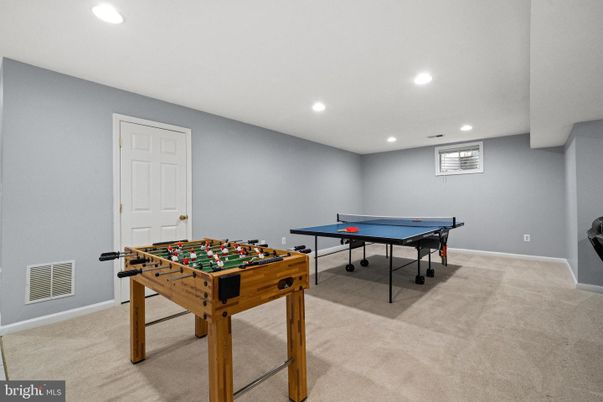 Billiard Table, Game Room, Interior, Recessed Lighting
