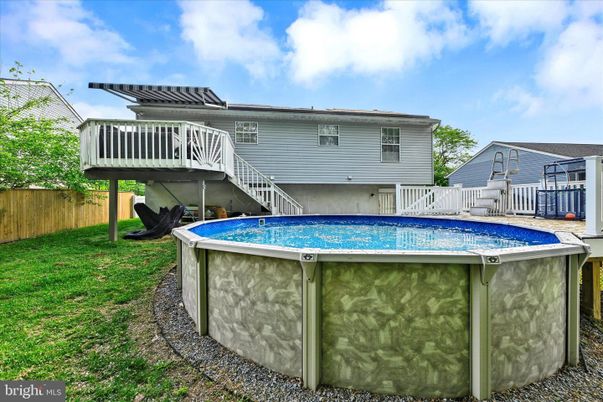 Backyard, Exterior, Pool