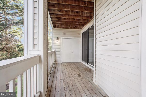 Exterior, Wood Texture Flooring