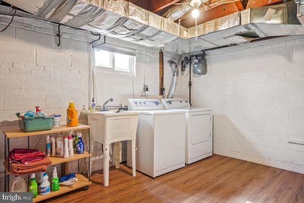 Interior, Stone Walls, Washer, Wood Texture Flooring