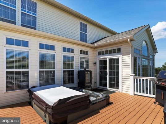 Exterior, Hot Tub