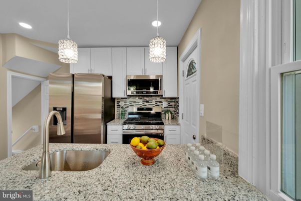 Interior, Kitchen, Pendant Lights, Recessed Lighting, Stainless Steel Appliances