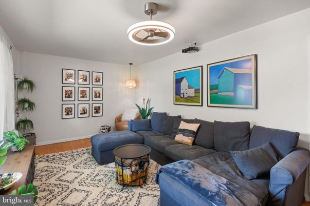 Interior, Living room, Pendant Lights, Wood Texture Flooring