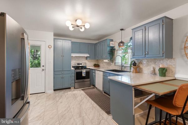 Interior, Kitchen, Marble, Pendant Lights, Stainless Steel Appliances