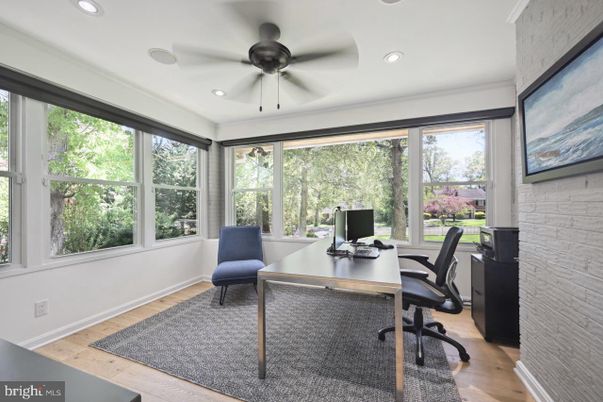 Home Office, Interior, Recessed Lighting, Stone Walls, Wood Texture Flooring