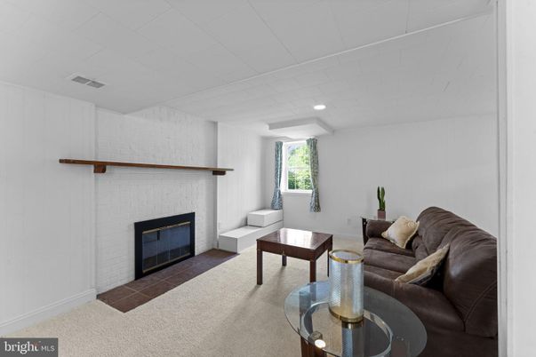 Fireplace, Interior, Living room, Recessed Lighting