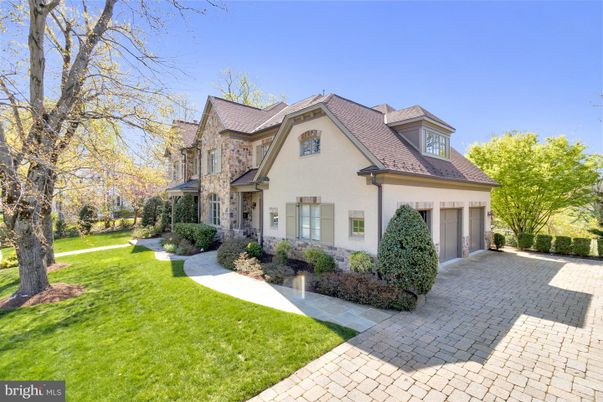 Attached, Backyard, Exterior, Facade, French Provincial