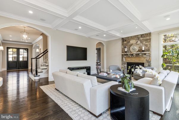 Fireplace, Interior, Living room, Pendant Lights, Recessed Lighting, Stone Walls, Wood Texture Flooring