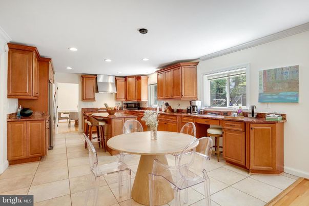 Dining room, Interior, Kitchen, Recessed Lighting