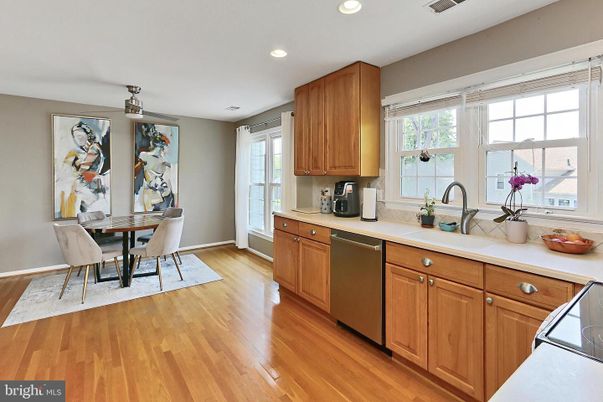 Dining room, Interior, Kitchen, Recessed Lighting, Wood Texture Flooring