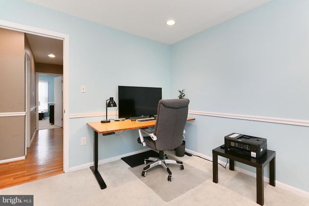 Home Office, Interior, Recessed Lighting, Wood Texture Flooring