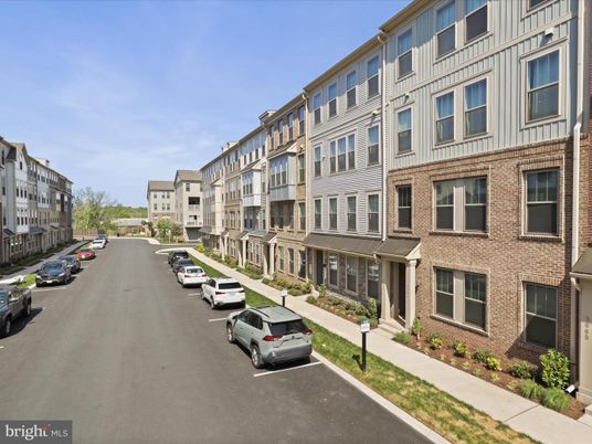 Exterior, Facade, Brick Facade, Rowhouse