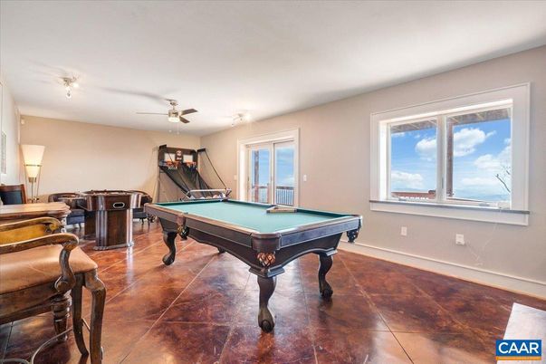 Billiard Table, Game Room, Interior