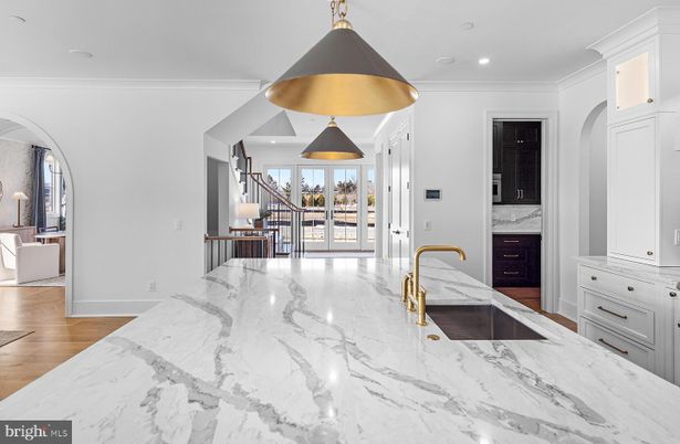 Bedroom, Interior, Kitchen, Marble, Pendant Lights, Recessed Lighting, Wood Texture Flooring