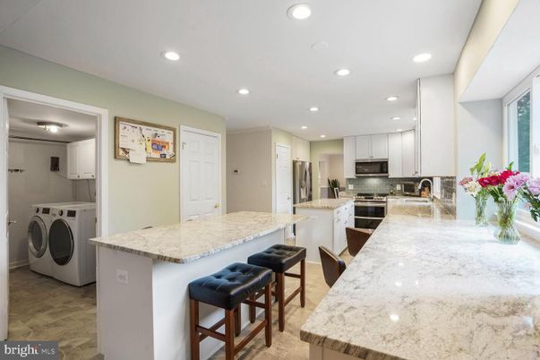 Interior, Kitchen, Recessed Lighting, Stainless Steel Appliances, Washer