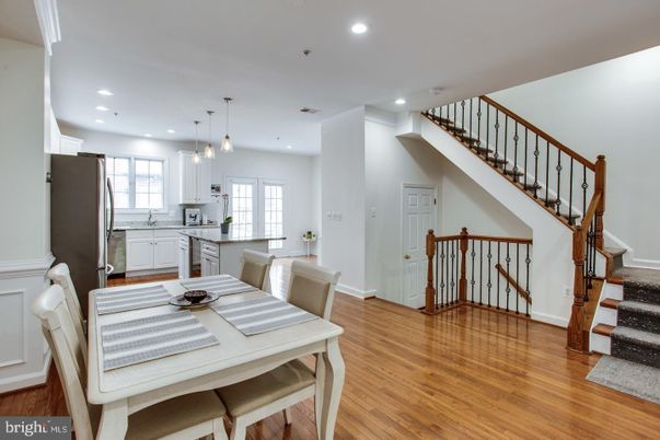 Dining room, Interior, Kitchen, Pendant Lights, Recessed Lighting, Wood Texture Flooring