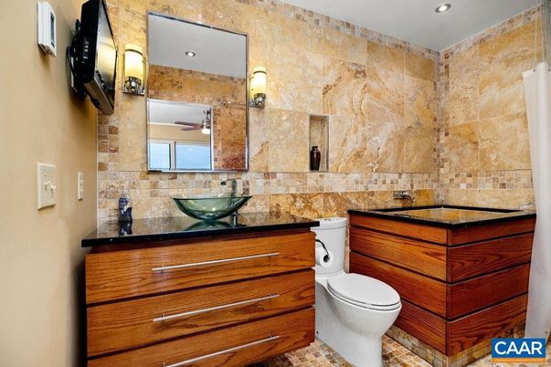 Bathroom, Interior, Recessed Lighting