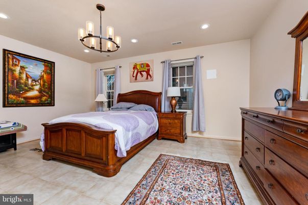 Bedroom, Chandelier, Interior, Recessed Lighting