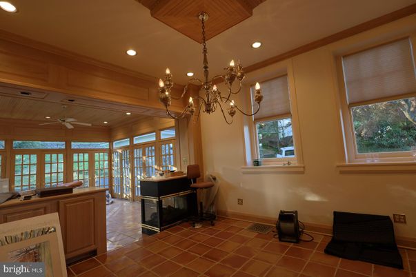 Chandelier, Interior, Recessed Lighting