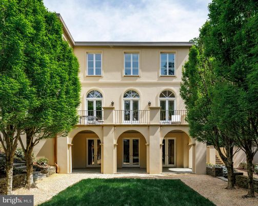 Exterior, Facade, French Provincial