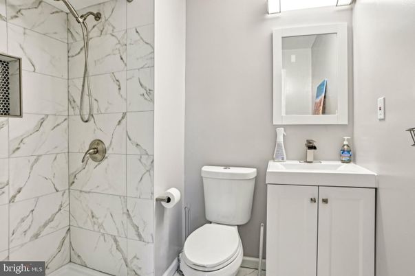 Bathroom, Interior, Marble Walls