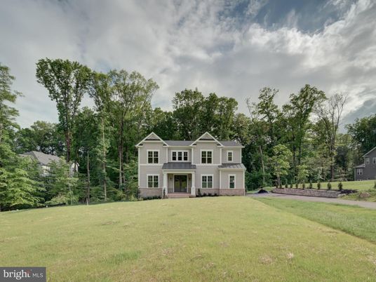 Backyard, Exterior, Facade, Farmhouse
