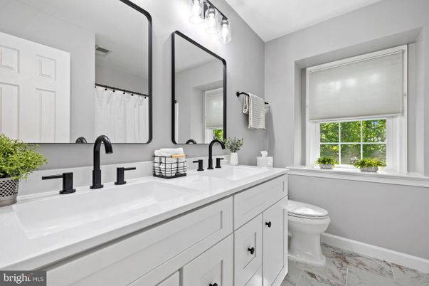 Bathroom, Dual Sink Vanities, Interior, Marble