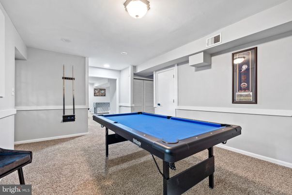 Billiard Table, Game Room, Interior, Recessed Lighting