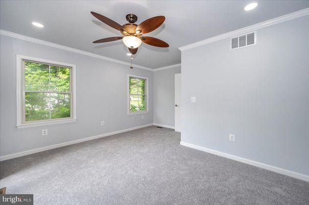 Empty room, Interior, Recessed Lighting