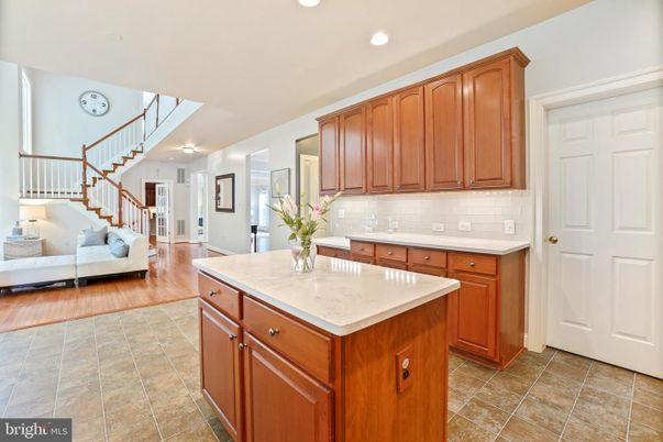 Interior, Kitchen, Living room, Recessed Lighting, Wood Texture Flooring
