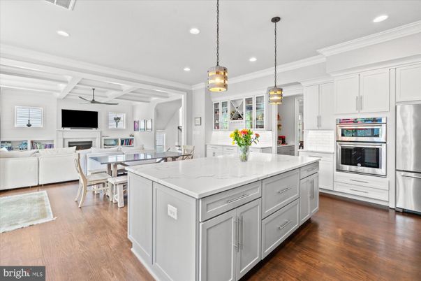 Dining room, Interior, Kitchen, Living room, Pendant Lights, Recessed Lighting, Stainless Steel Appliances, Wood Texture Flooring