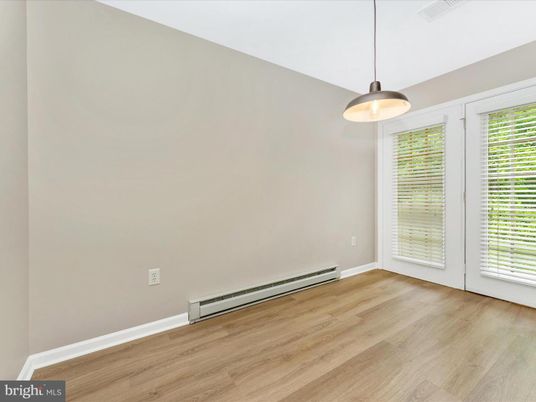 Empty room, Interior, Pendant Lights, Wood Texture Flooring