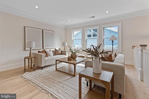 Interior, Living room, Recessed Lighting, Wood Texture Flooring