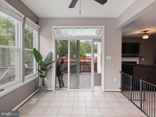 Dining room, Interior