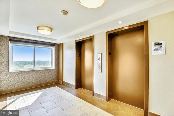 Elevator, Interior, Recessed Lighting