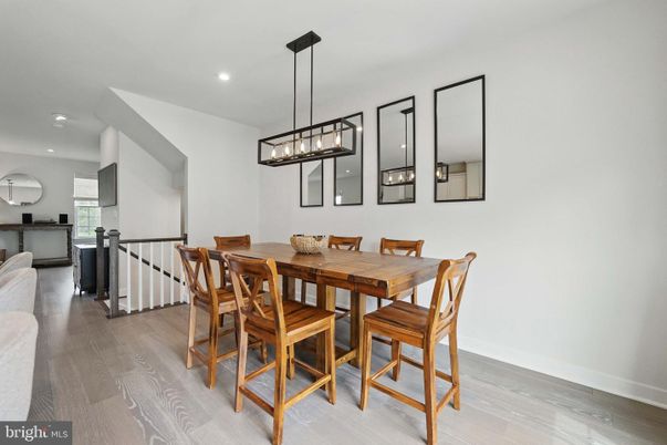 Dining room, Interior, Kitchen, Pendant Lights, Recessed Lighting, Wood Texture Flooring