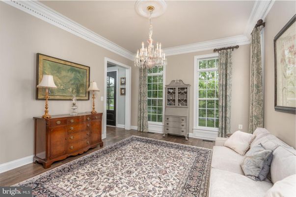 Chandelier, Interior, Wood Texture Flooring